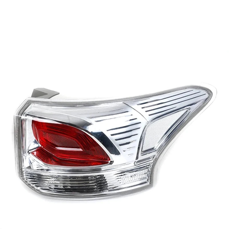 Per Mitsubishi Outlander 2013 2014 2015 Auto Indicatore di direzione Fanale posteriore Stop Freno Fendinebbia Automatico Senza lampadine 8330A787 8330A788 