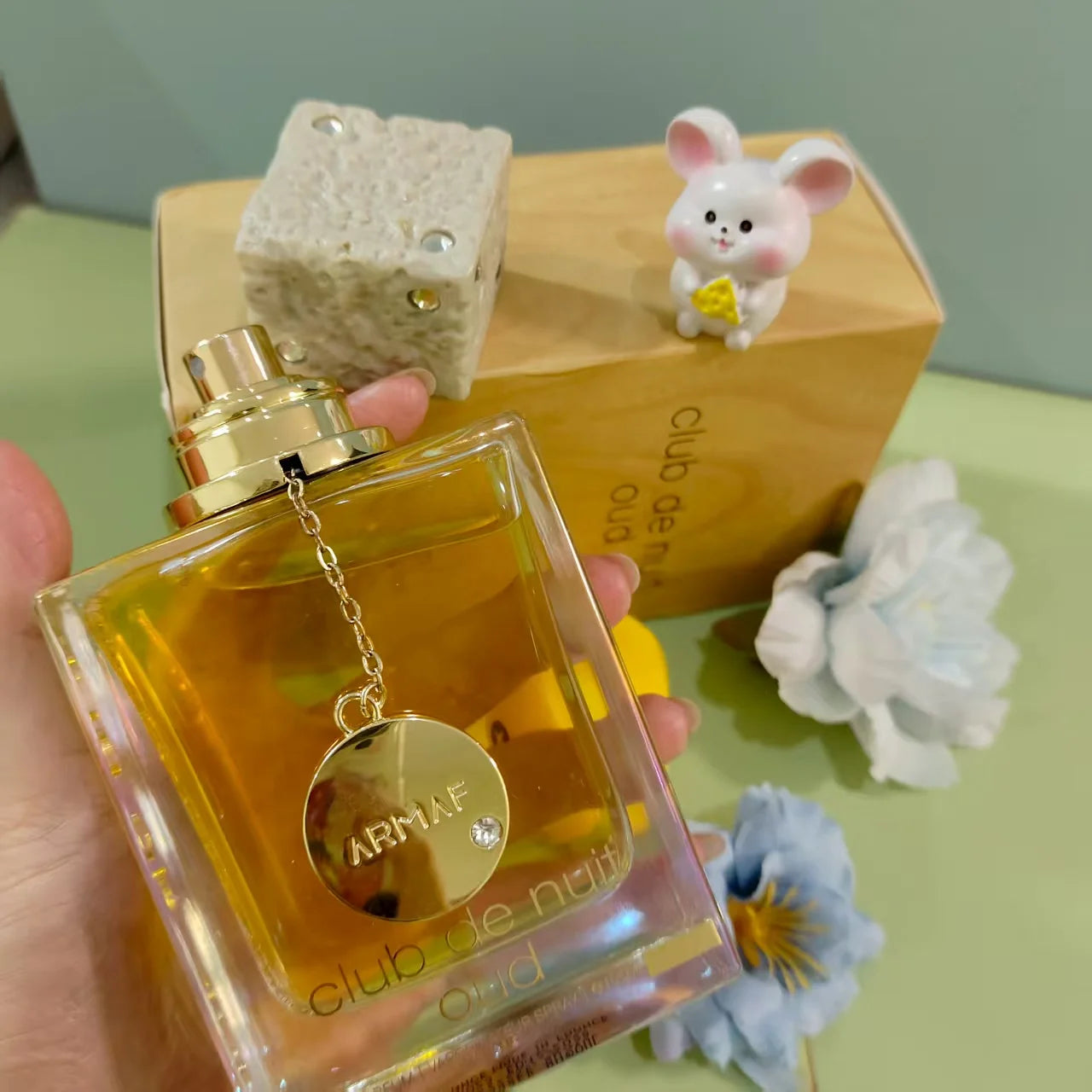 Armaf Club De Nuit Oud Filomon perfume for Arab Women perfume for Filomon Cologne for Men