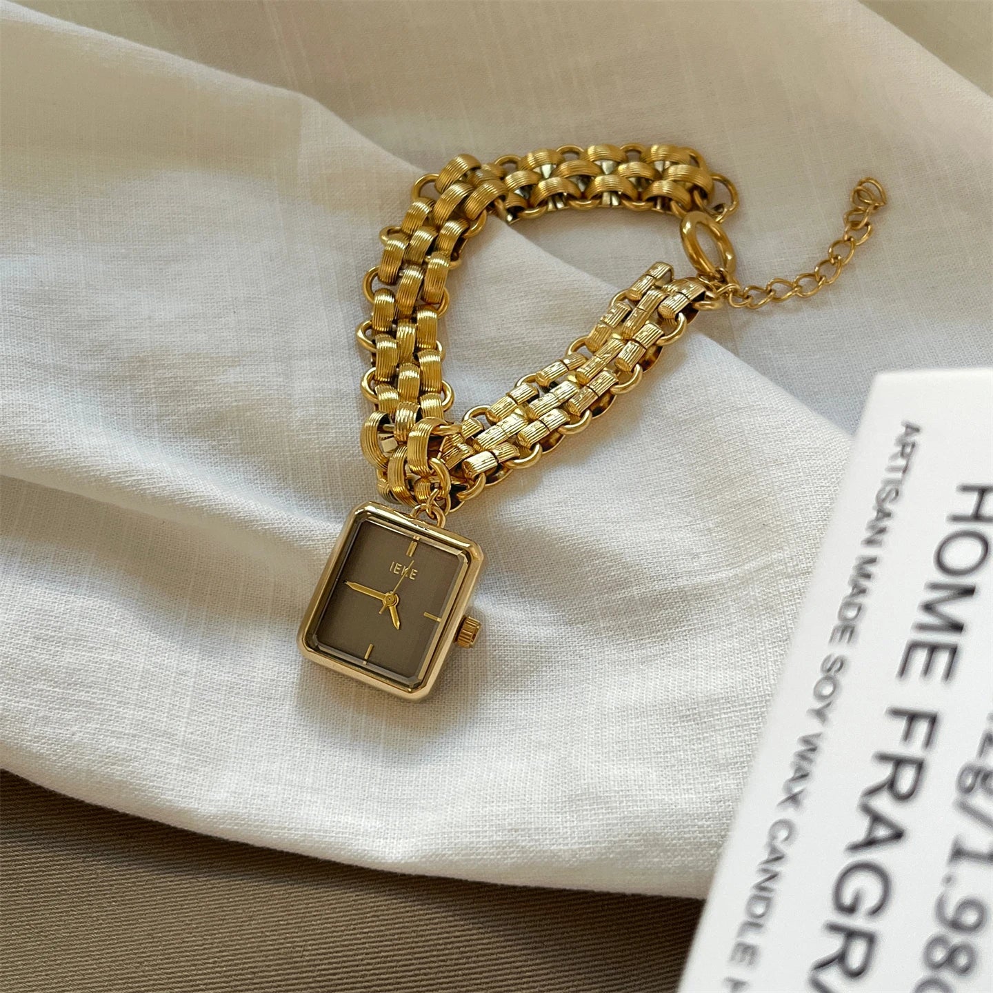 Niche design sense high value square pendant watch women's workplace commuting versatile gold women's watch