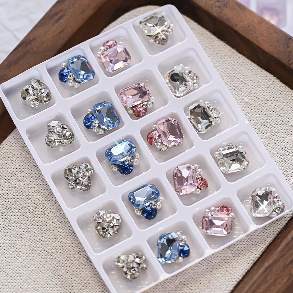 20 pezzi di decorazioni per nail art con diamanti impilati in vetro 3D, strass trasparenti/rosa/blu di lusso, ciondoli per unghie, accessori per manicure fai da te 