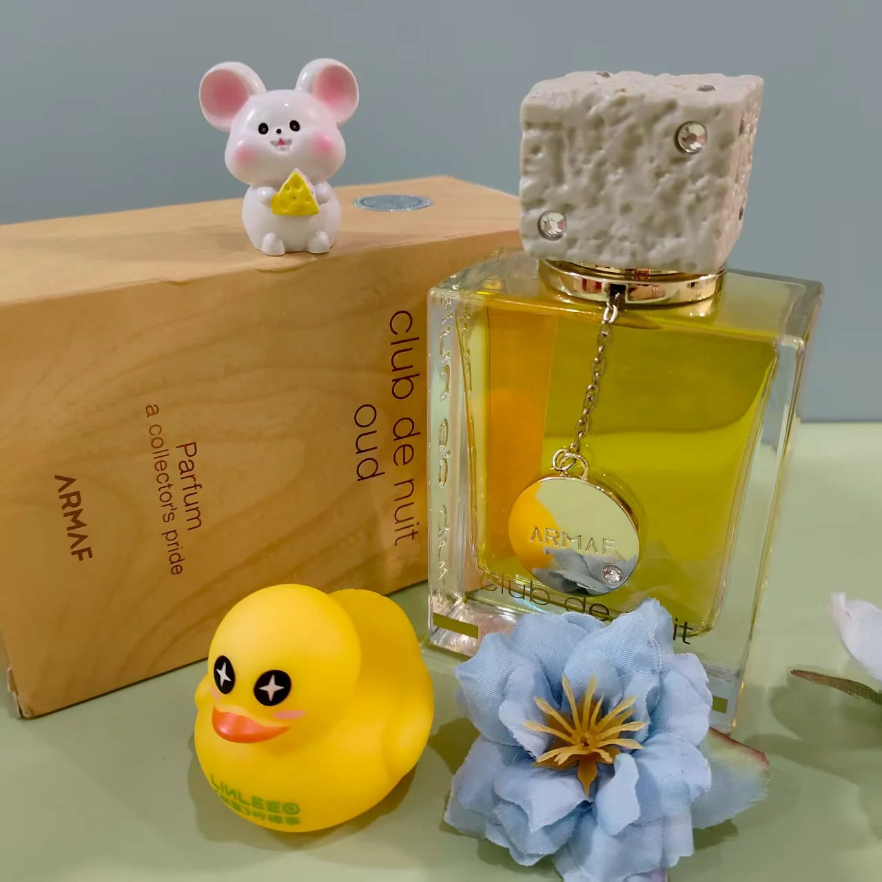 Armaf Club De Nuit Oud Filomon perfume for Arab Women perfume for Filomon Cologne for Men