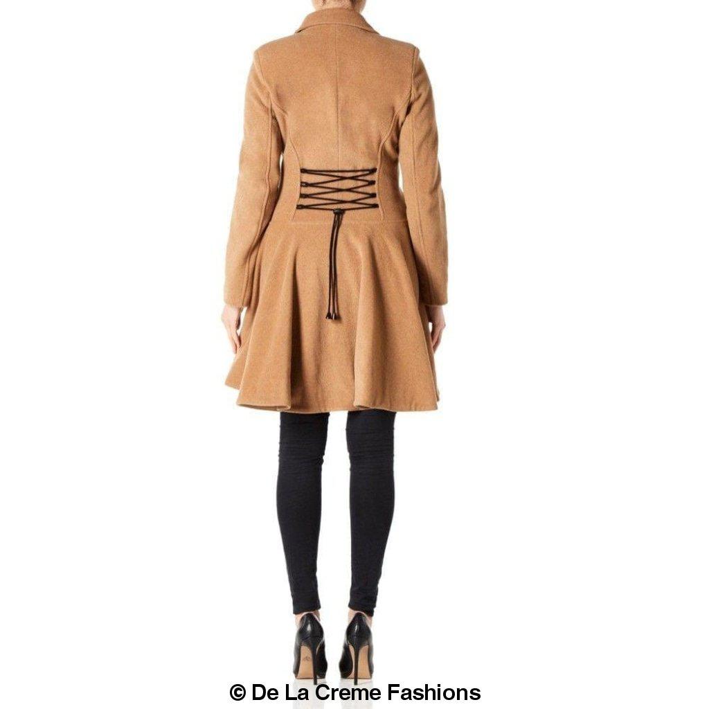 Cappotto skater doppiopetto in misto lana aderente e svasato (1102)