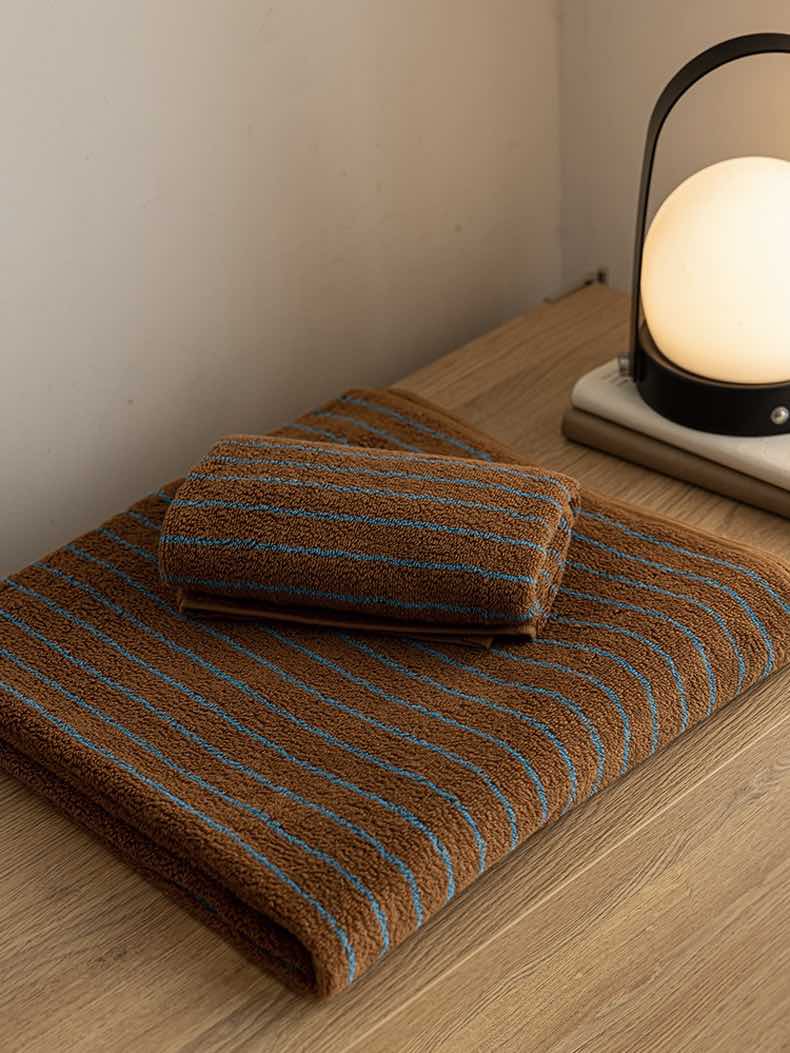 Asciugamano da bagno a righe retrò ultra morbido e assorbente - 100% cotone biologico